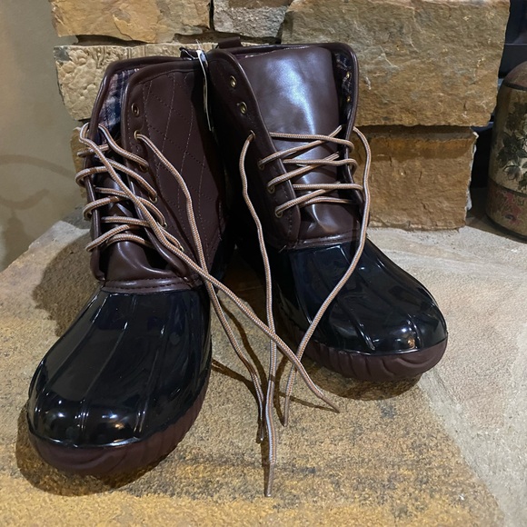 Quilted winter boots NWT - Picture 1 of 6